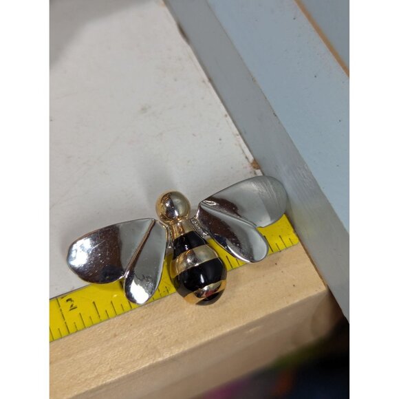 Bee-Themed Silver & Gold Brooch And One Mismatched Earring Set - Picture 3 of 4